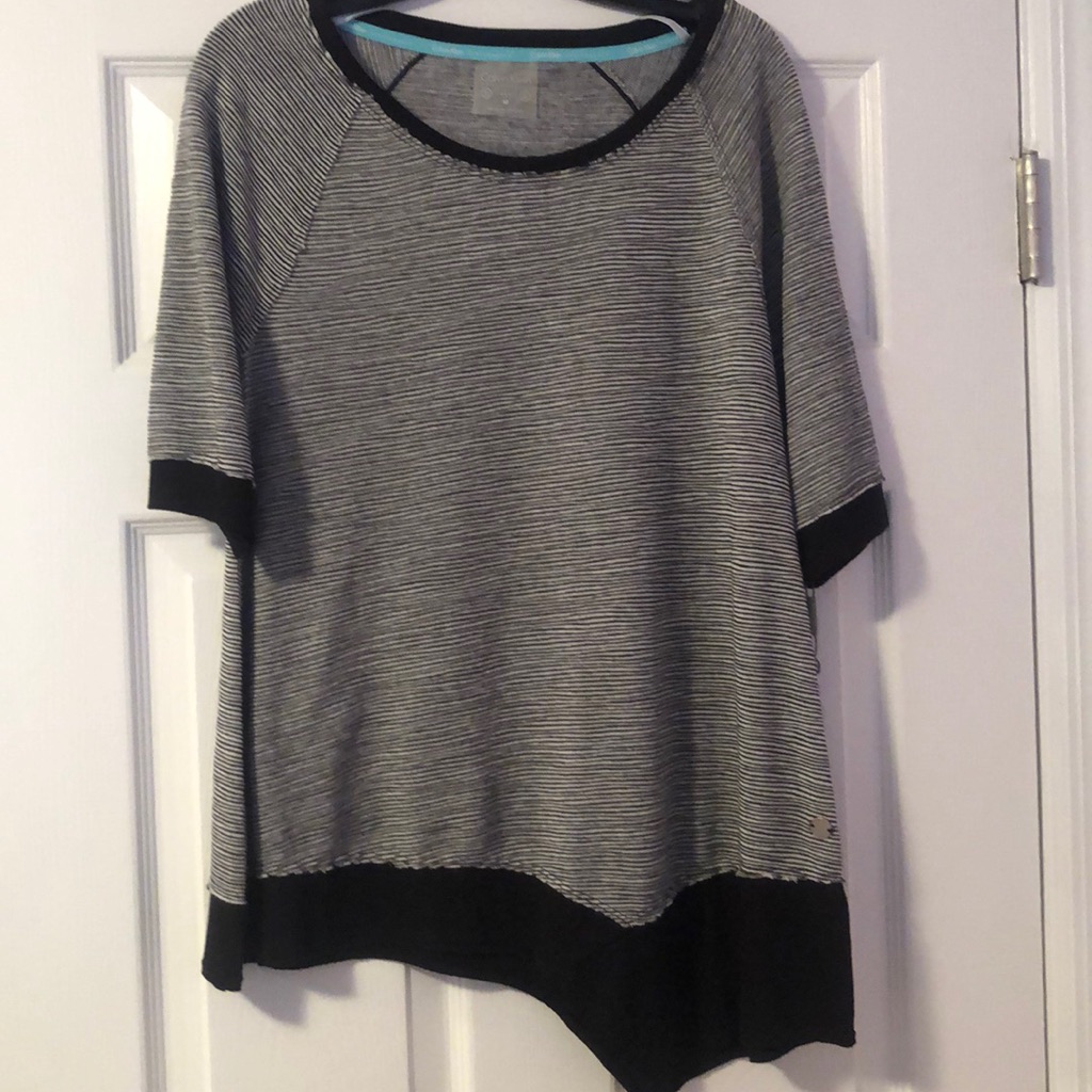 Striped Calvin Klein Performance Shirt